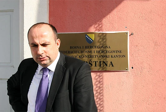 Premijer Lasić uputio čestitku u povodu Ramazanskog bajrama