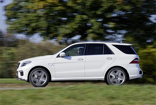 Mercedes-Benz opoziva ML klasu modela zbog prostirača