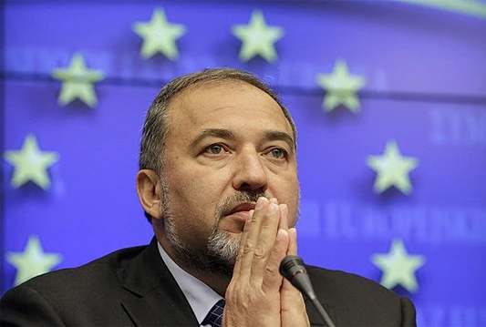 Izrael želi intervenciju 'četvorke za Bliski istok' kako bi uklonio Abasa