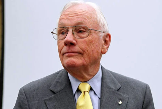 Preminuo Neil Armstrong