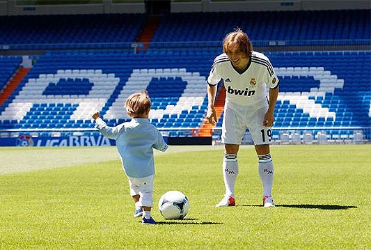 Modrić spreman za debi protiv Barcelone; Zrinjskom 175.000 € od transfera