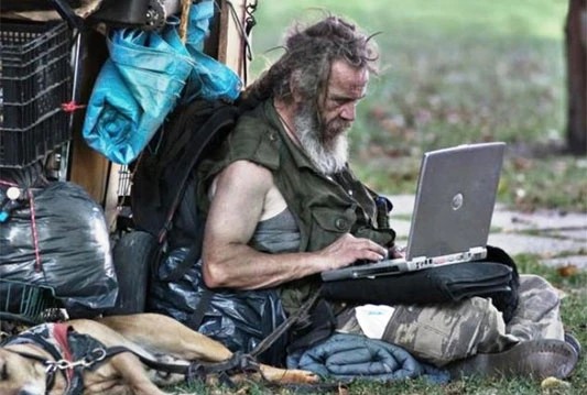 I beskućnici koriste Facebook i Twitter!