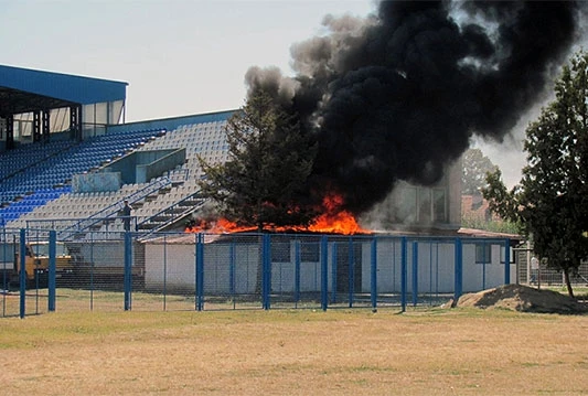 Požar na stadionu FK Radnik