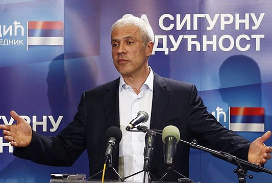 Tadić vodstvo stranke prepušta Đilasu