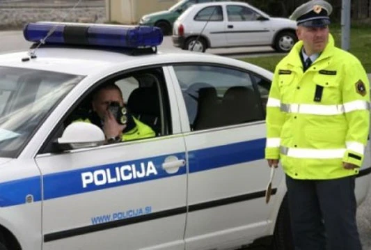 U Sloveniji od danas niže kazne za manje prometne prekršaje