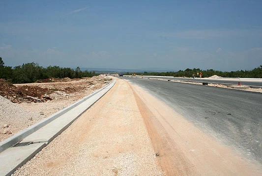 Za izradu planersko-studijske dokumentacije Počitelj - Neum - Trebinje 1 600 000 KM
