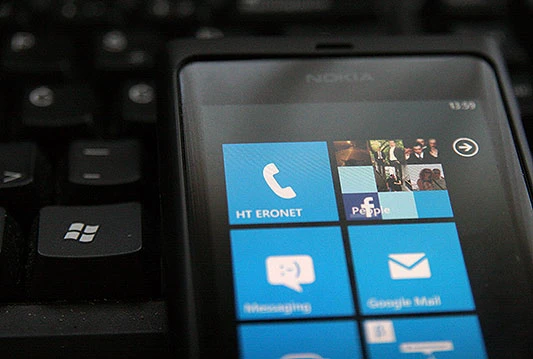 Nokia predstavila Lumia 920 PureView s bežičnim punjenjem i PureView tehnologijom