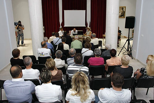 Upriličeno sjećanje na Osmana Đikića; Otkazana predstava 'Kvartet'