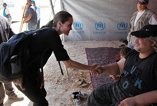 Angelina Jolie rasplakala se pri susretu sa sirijskim izbjeglicama