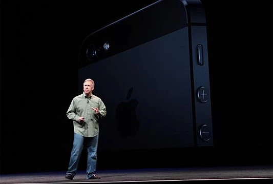 VIDEO: Apple predstavio novi iPhone 5 zaslona 4 inča