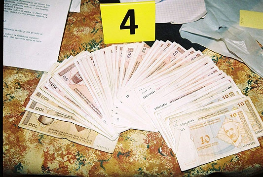 Uhićeni u jučerašnjoj policijskoj akciji su za pola godine utajili 3,5 milijuna KM