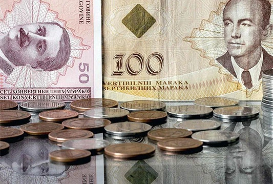 Prosječna neto plaća za srpanj 828,95 KM; Registrirano 374.315 nezaposlenih osoba