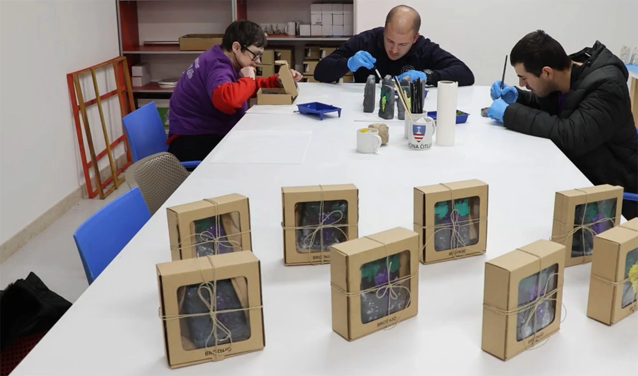 VIDEO Čitluk dobio jedinstven suvenir koji izrađuju osobe s invaliditetom