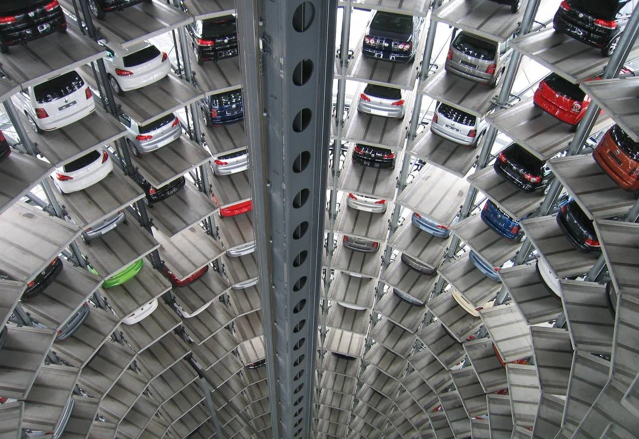 Italija ima najveći broj automobila po stanovniku u EU-u
