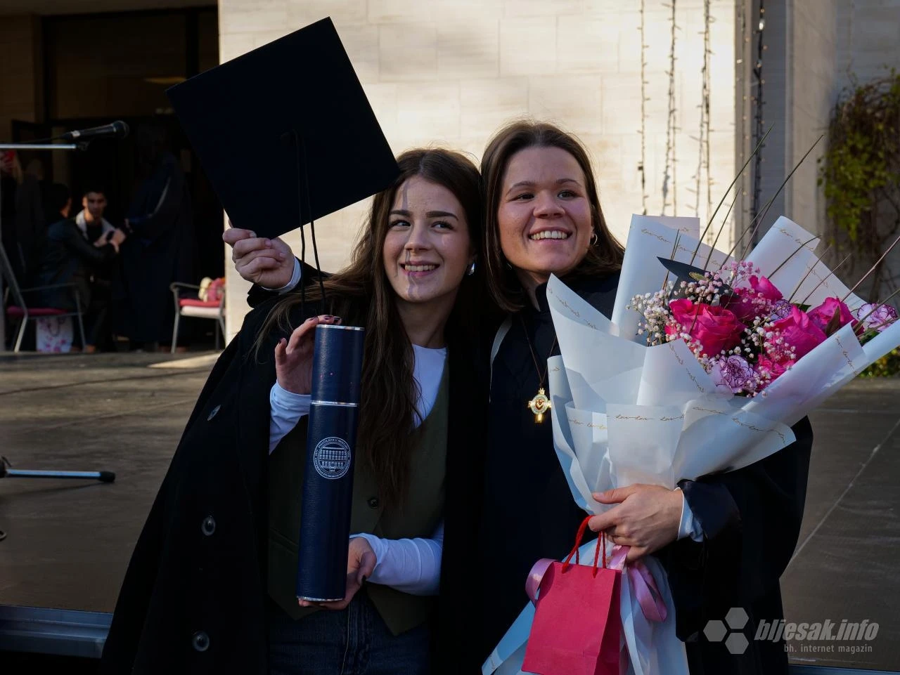 FOTO | Svečana promocija u Kosači: FPMOZ dodijelio diplome svojim diplomantima