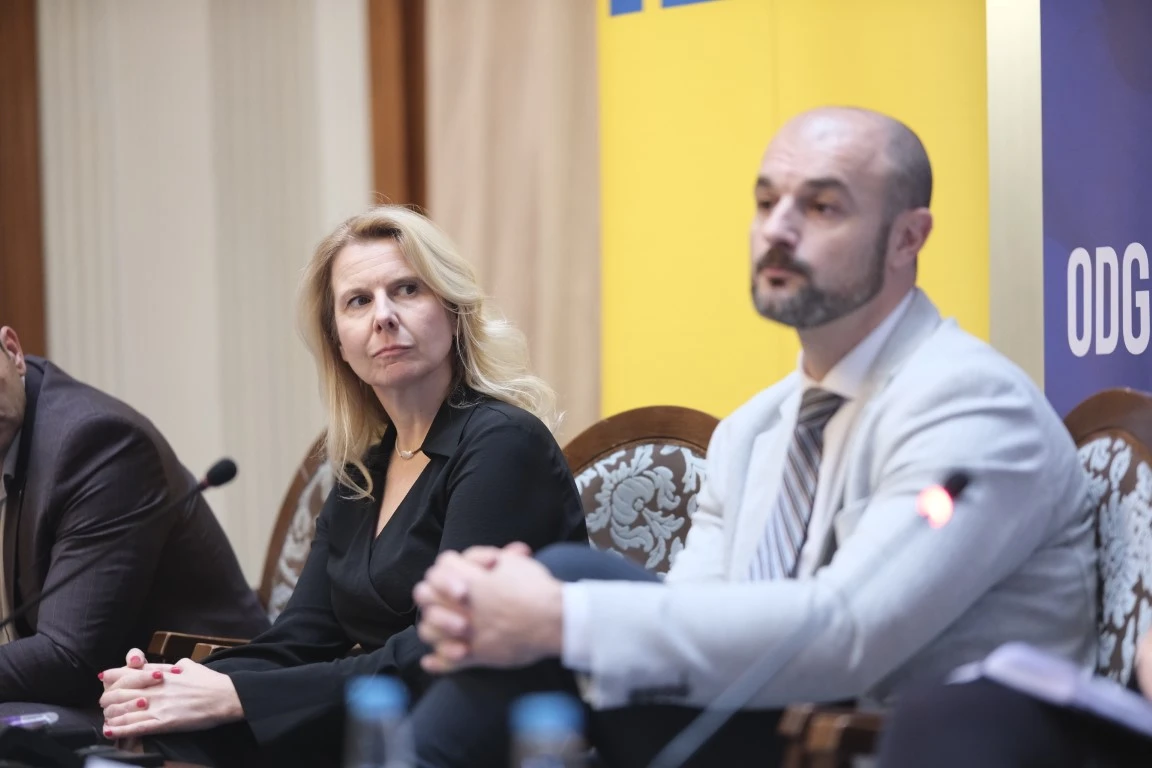 TI: Prioritet vlasti je zadržavanje kontrole nad institucijama