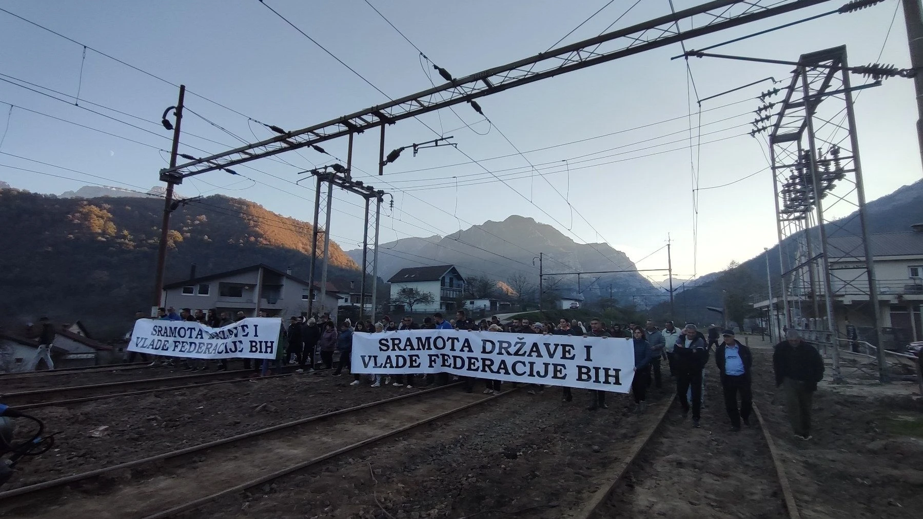 Poplave su još jednom pokazale da je u BiH politika ispred ljudskih potreba