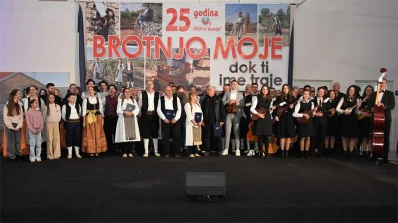 HKUD Brotnjo proslavilo 25 godina djelovanja adventskim koncertom
