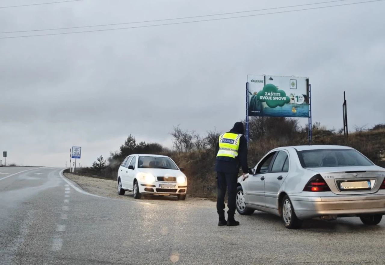Jedna osoba smrtno stradala u prometnoj nesreći