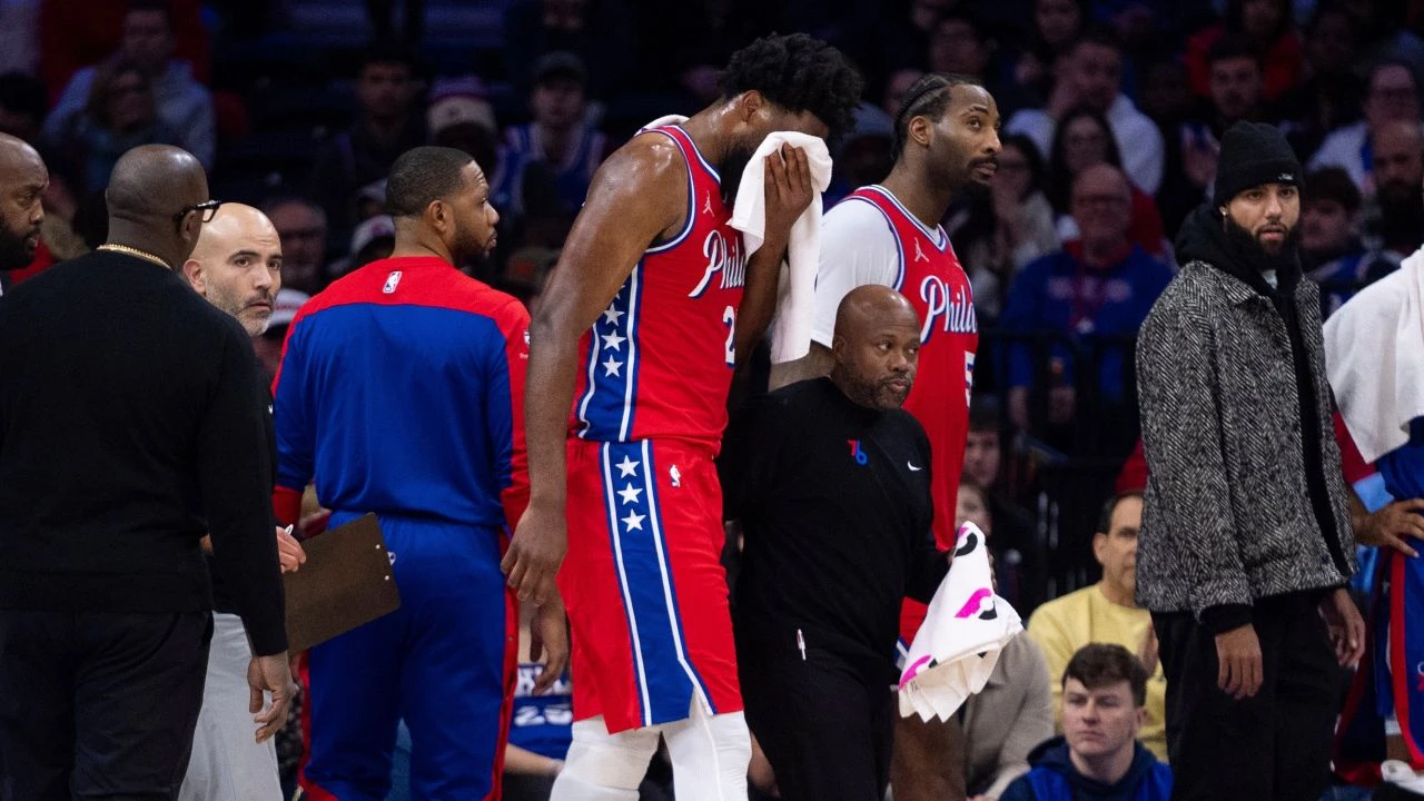 VIDEO I Embiid je većim dijelom sezone aut, sad se opet ozlijedio