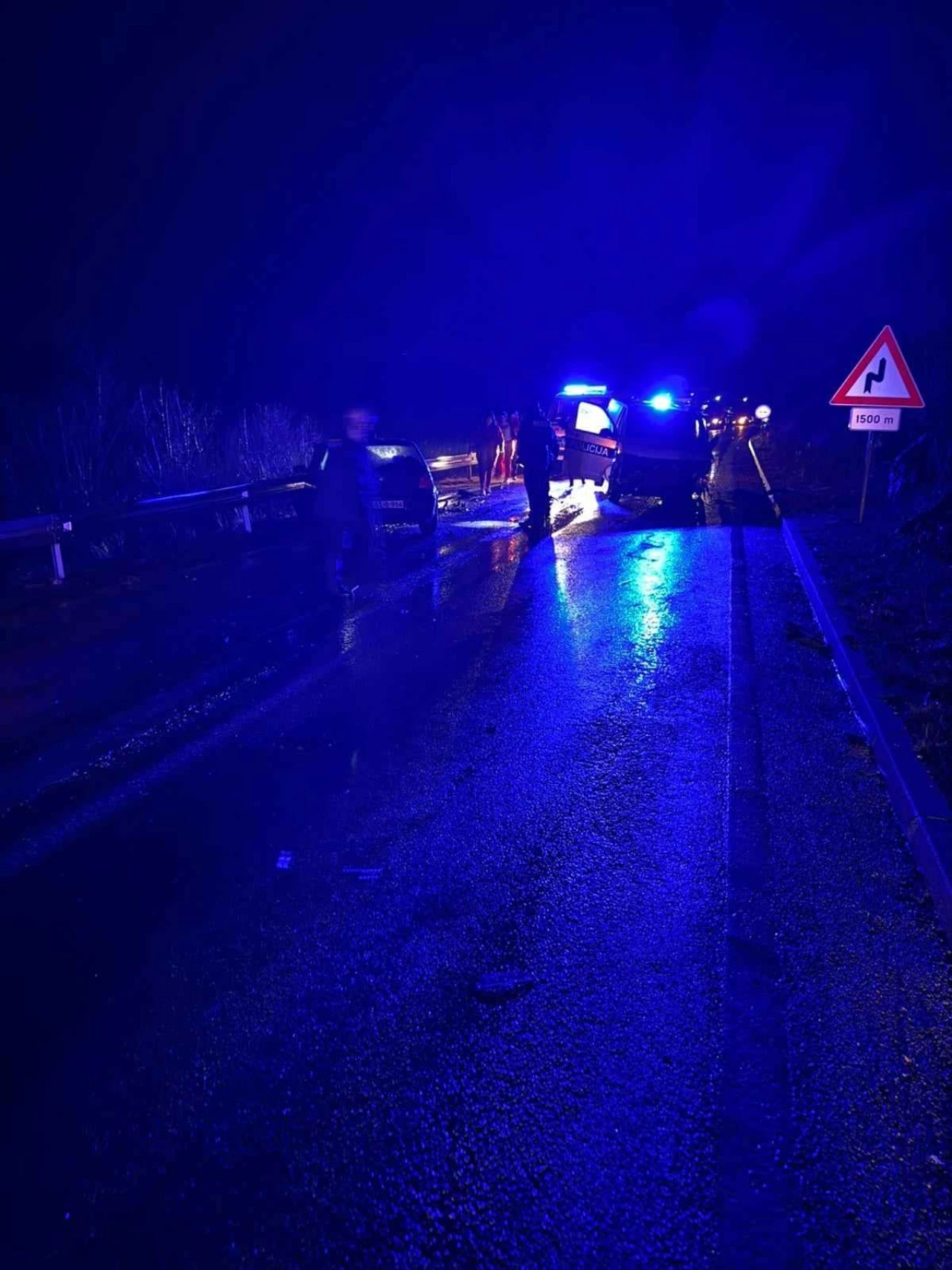 VIDEO | GP Kamensko: Mladić probio rampu, udario u policijsku blokadu i poginuo, prije toga bježao po Hrvatskoj