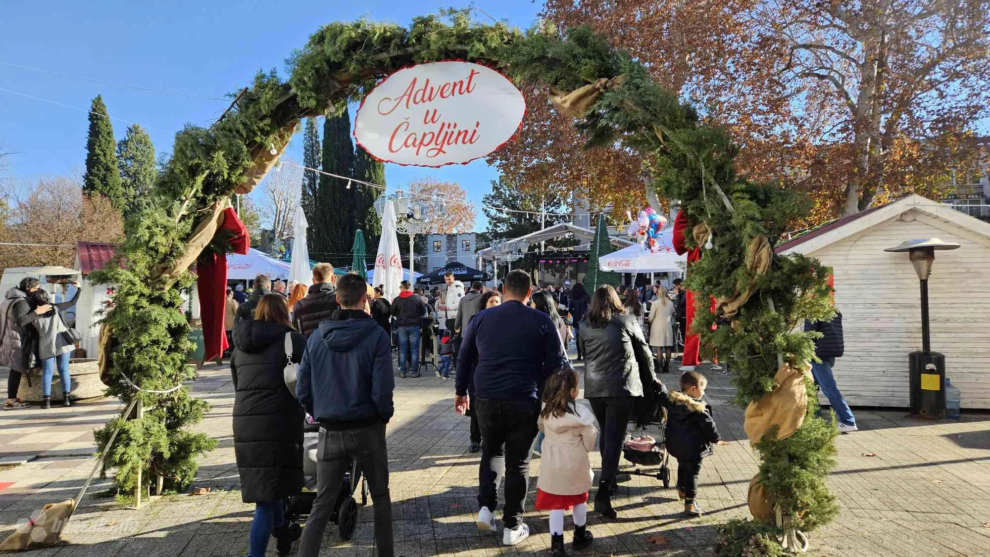 Pogledajte kako je bilo na otvaranju Adventa u Čapljini