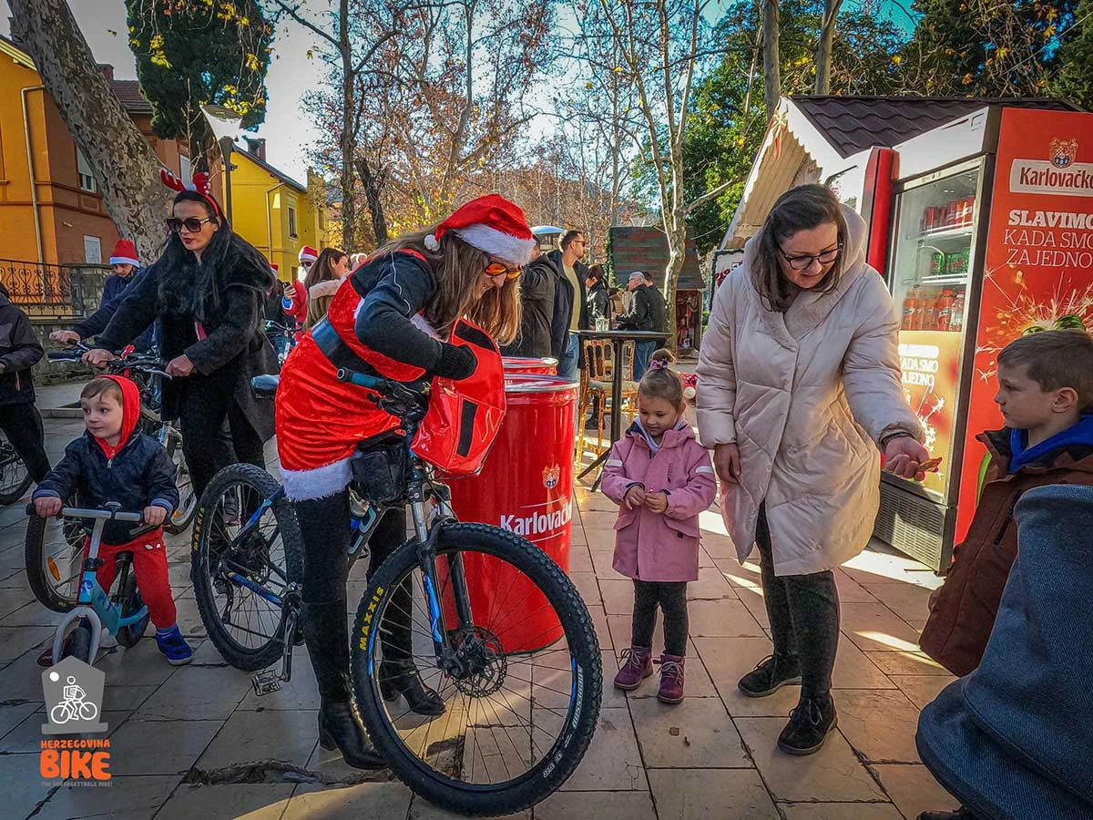 U nedjelju kreće 13. biciklijada Djeda Božićnjaka kroz Mostar