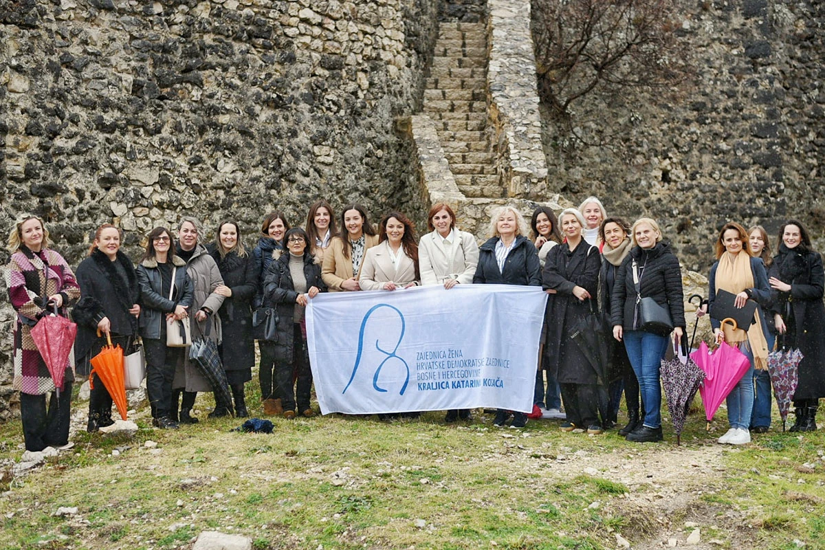 U Blagaju obilježen rođendan jedne od najznačajnijih bh. žena - Sjećanje na kraljicu Katarinu Kosaču