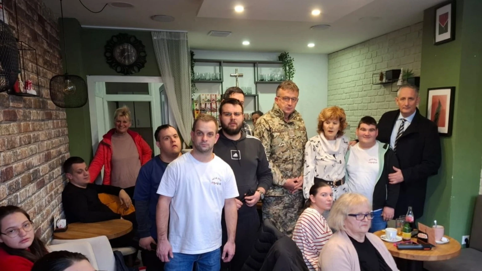 Pripadnici oružanih snaga i Ministarstva obrane BiH prikupili novčana sredstva za udruge u Vitezu i Širokom Brijegu