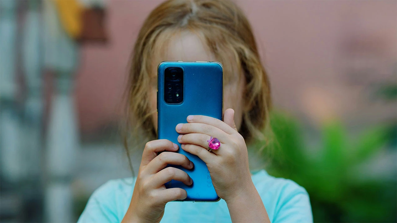 Mobiteli u školama – Da ili ne?