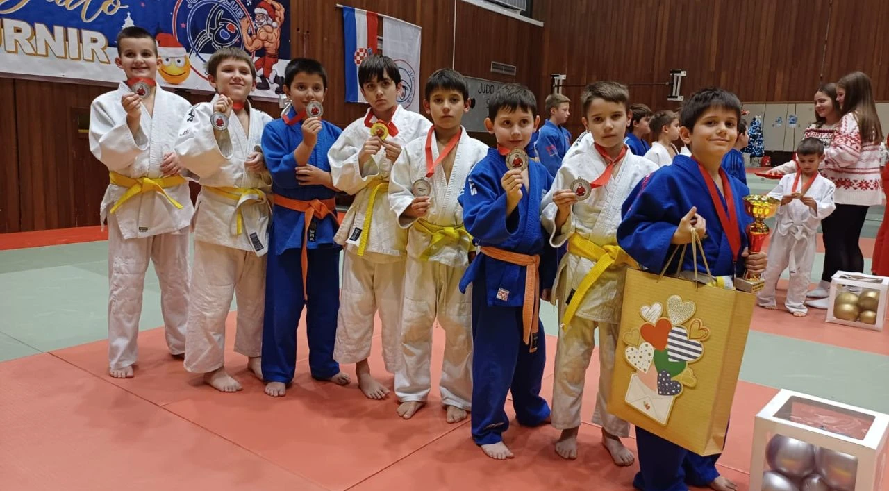 Ekipa JK Neretva druga  na Božićnom turniru