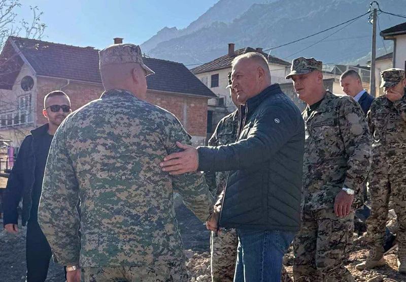 Helez: Aktivirat će se rezervni sastav vojske