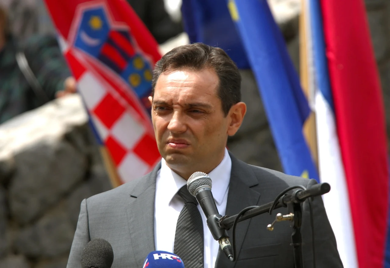 Vulin: Usklađeni napadi na Srbiju iz Sarajeva i Zagreba