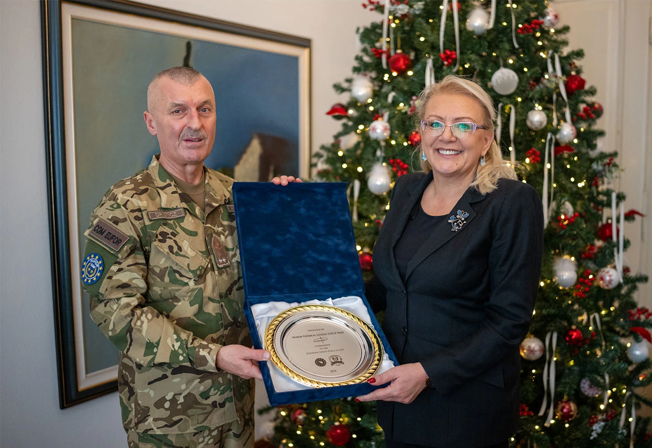 General Sticz: ''BiH ima veliki potencijal, ključ je u suradnji i povjerenju''