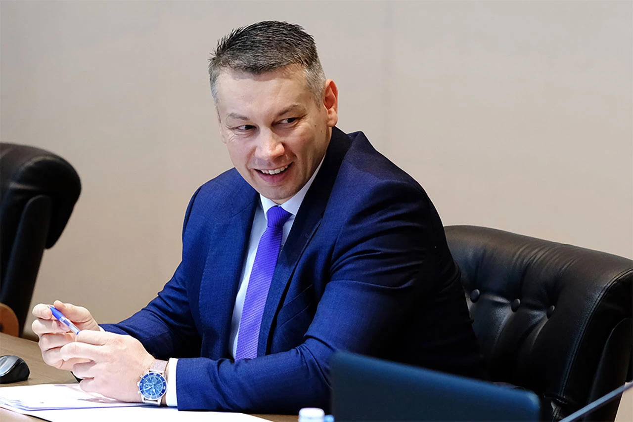Ministar na bolovanju: Plaća umanjena, ali redovna