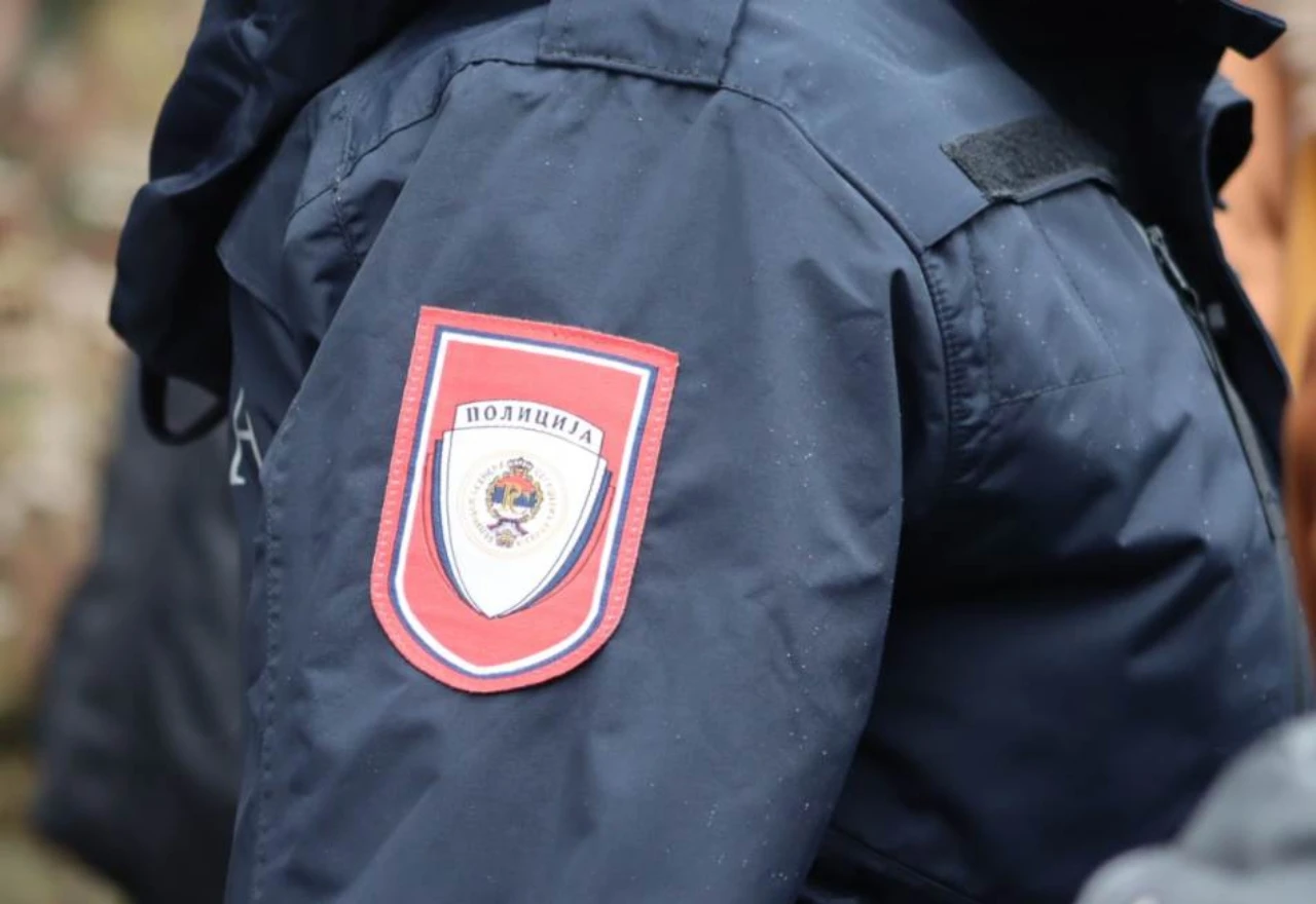 Na Dan RS istaknuo zastavu s grbom Armije RBiH