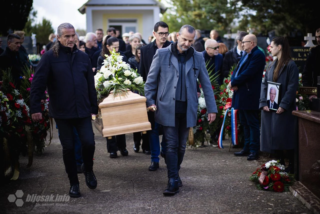 FOTO| Oproštaj od Veselka Koromana: Zatvoren je čarobni trokut hrvatskog jezika