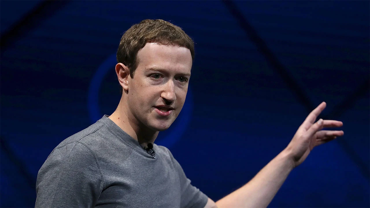 Zuckerberg žestoko opleo po Appleu: "Žive na lovorikama prošlosti"