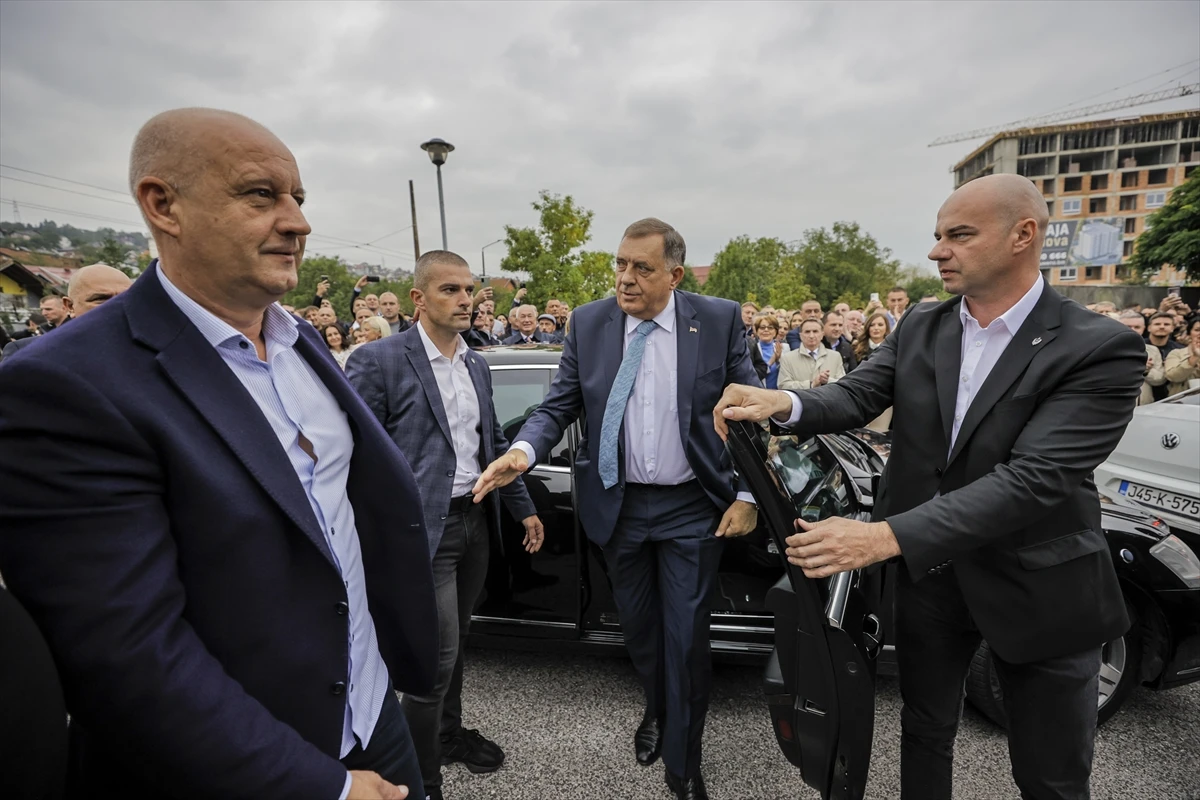 Dodikova obrana zatražila novi početak suđenja zbog proteka roka