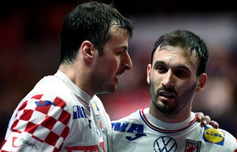 Duvnjak se ozlijedio, Karačić pozvan