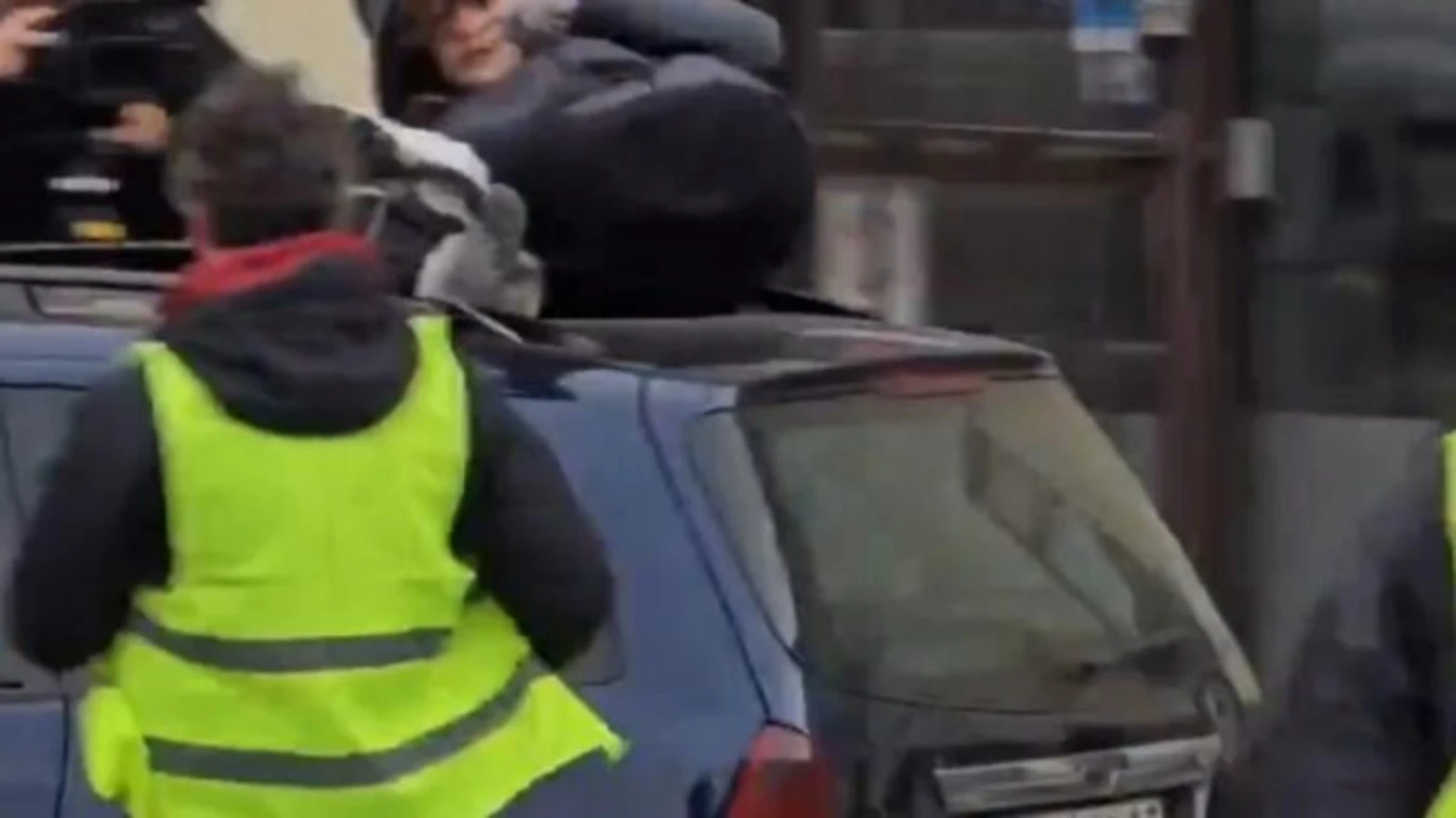 Određen pritvor muškarcu koji je automobilom udario studenticu
