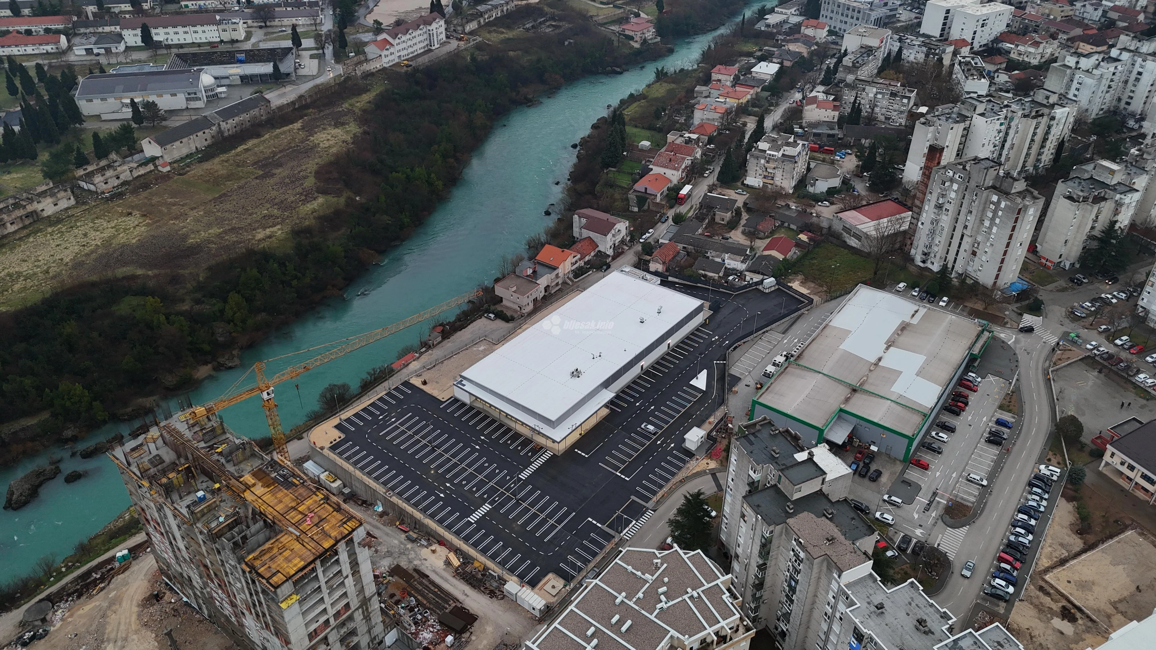 Prvi Lidl u Mostaru dobio parking, pogledajte kako izgleda