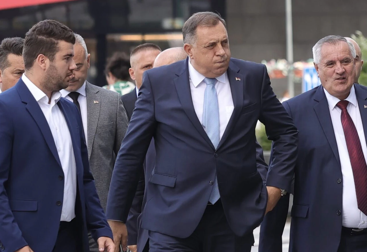 Koalicijski lomovi: SNSD u panici, SDA traži povratak u vlast