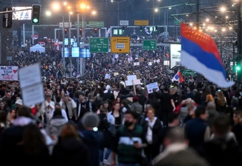 Prva reakcija studenata na pad srpske vlade