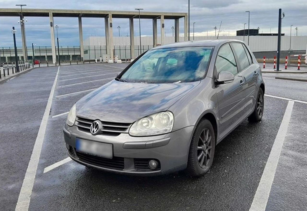 Tko će platiti kaznu: Misteriozni Golf u zračnoj luci u Berlinu skupio 200 tisuća eura kazne