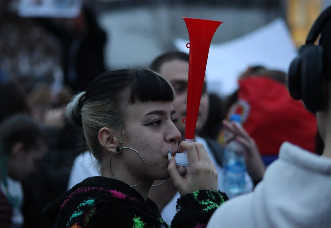 FOTO| Nisu više samo studenti, prosvjedi su postali masovni građanski neposluh u Srbiji