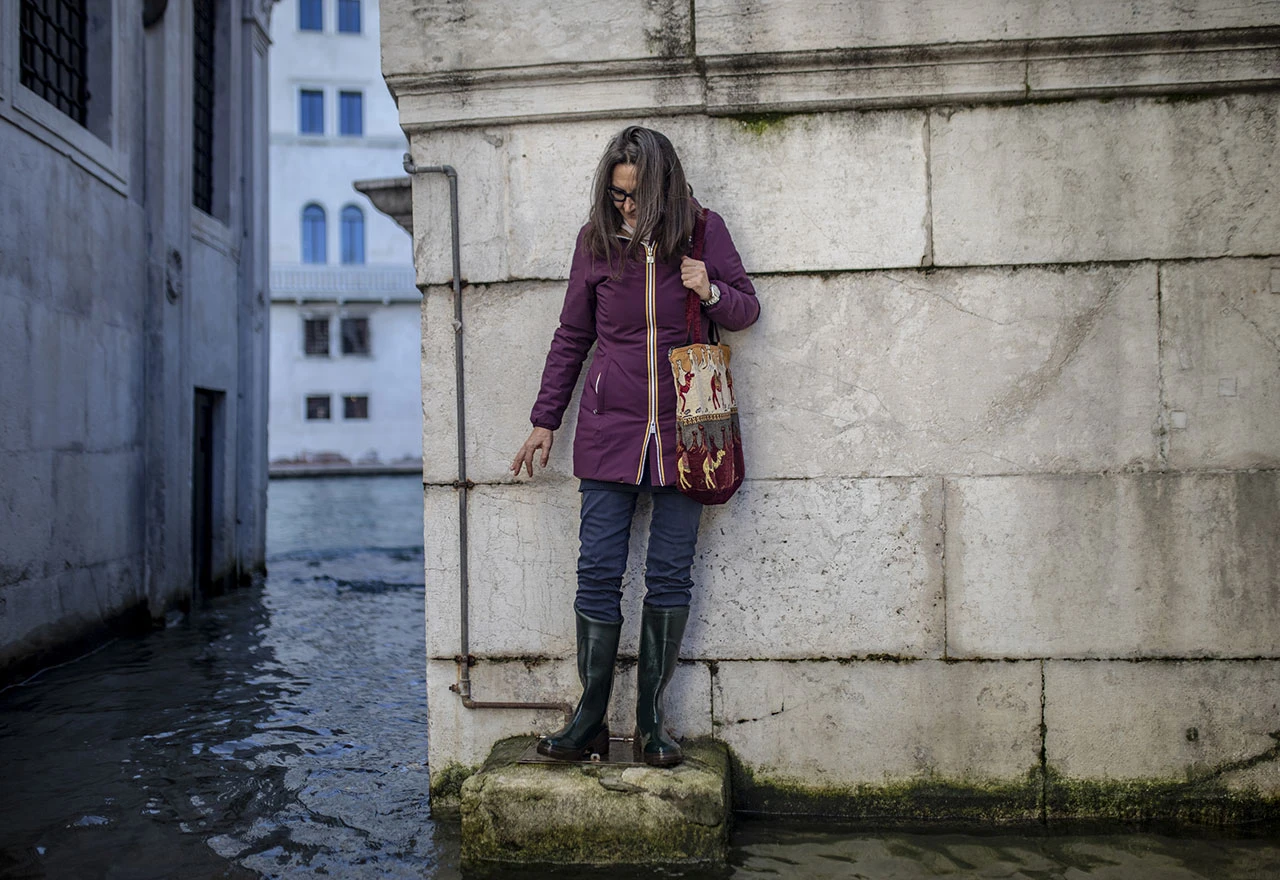 FOTO| Venecija pod vodom: Plima podigla vodostaj na 110 cm, aktiviran MOSE sustav