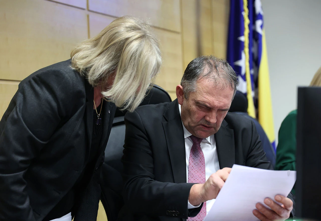 SDA i DF tvrde: HDZ BiH tajno organizirao nastavak sjednice o Ustavnom sudu