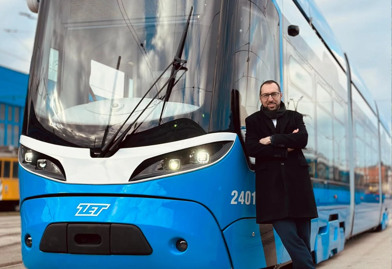 Zagreb dobio prvi novi tramvaj nakon dva desetljeća!