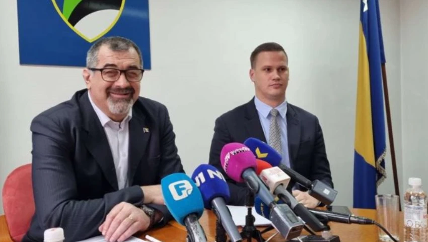 Na plaće administraciji 528 milijuna maraka, a školskoj djeci se plaća po 2 KM za dnevni obrok